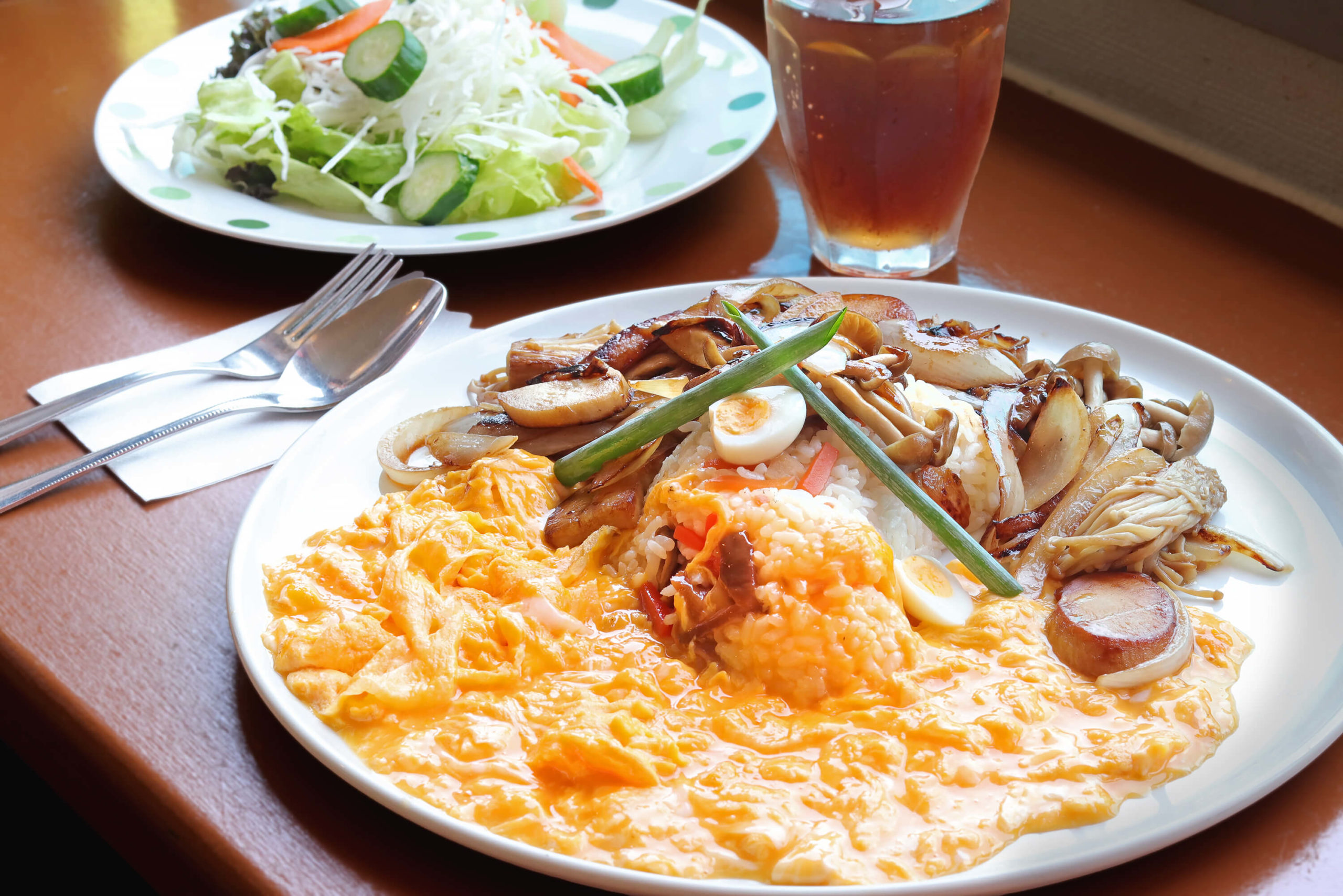 フレンチ食堂 エッグチキン